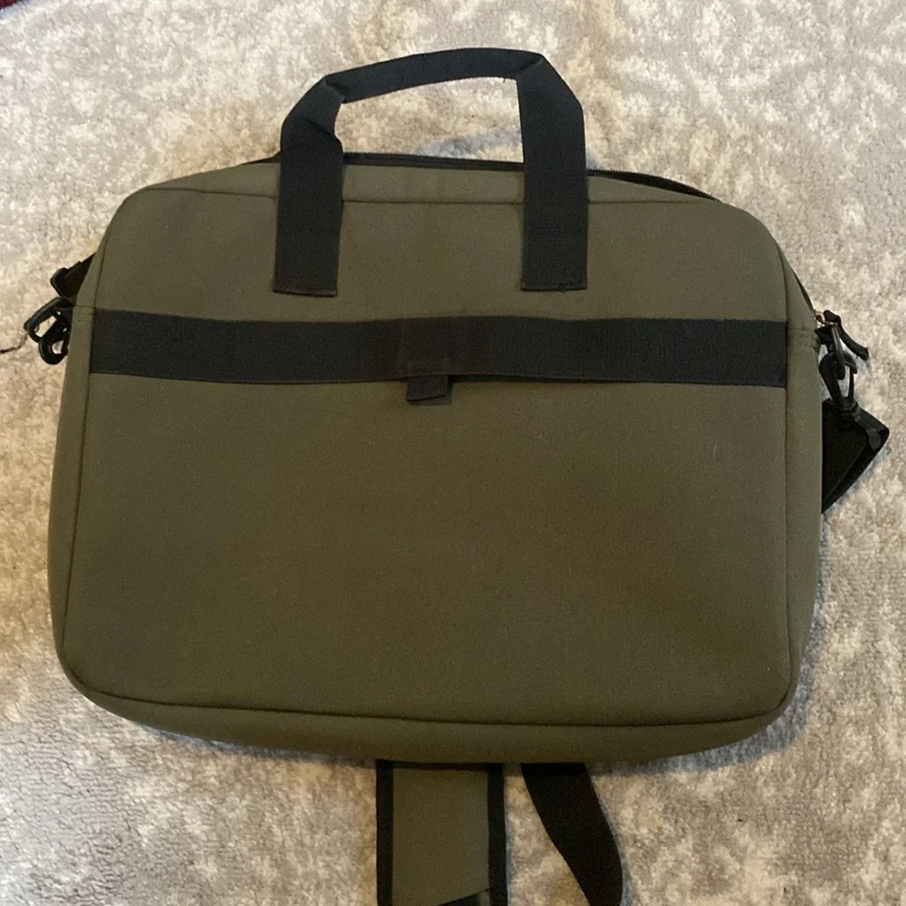 Samsonite travel bag laptop olive green strap multiple pockets 16x11.5”